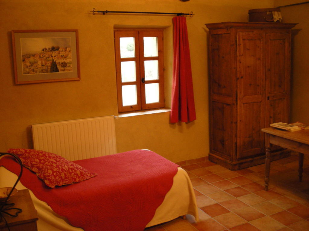 La Fontaine Bed & Breakfast Simiane-la-Rotonde Room photo